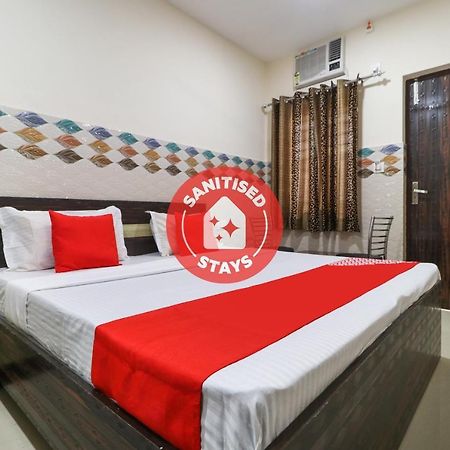 Oyo 49095 Hotel K Fort Abadpura Luaran gambar
