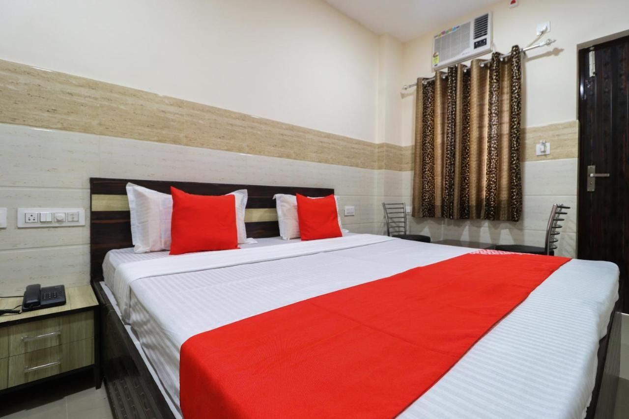 Oyo 49095 Hotel K Fort Abadpura Luaran gambar