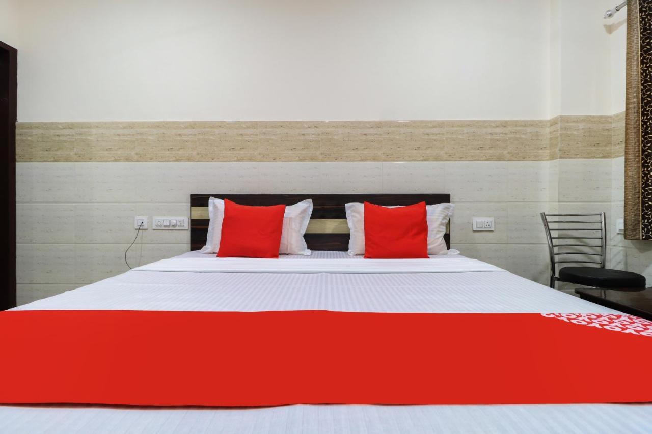 Oyo 49095 Hotel K Fort Abadpura Luaran gambar