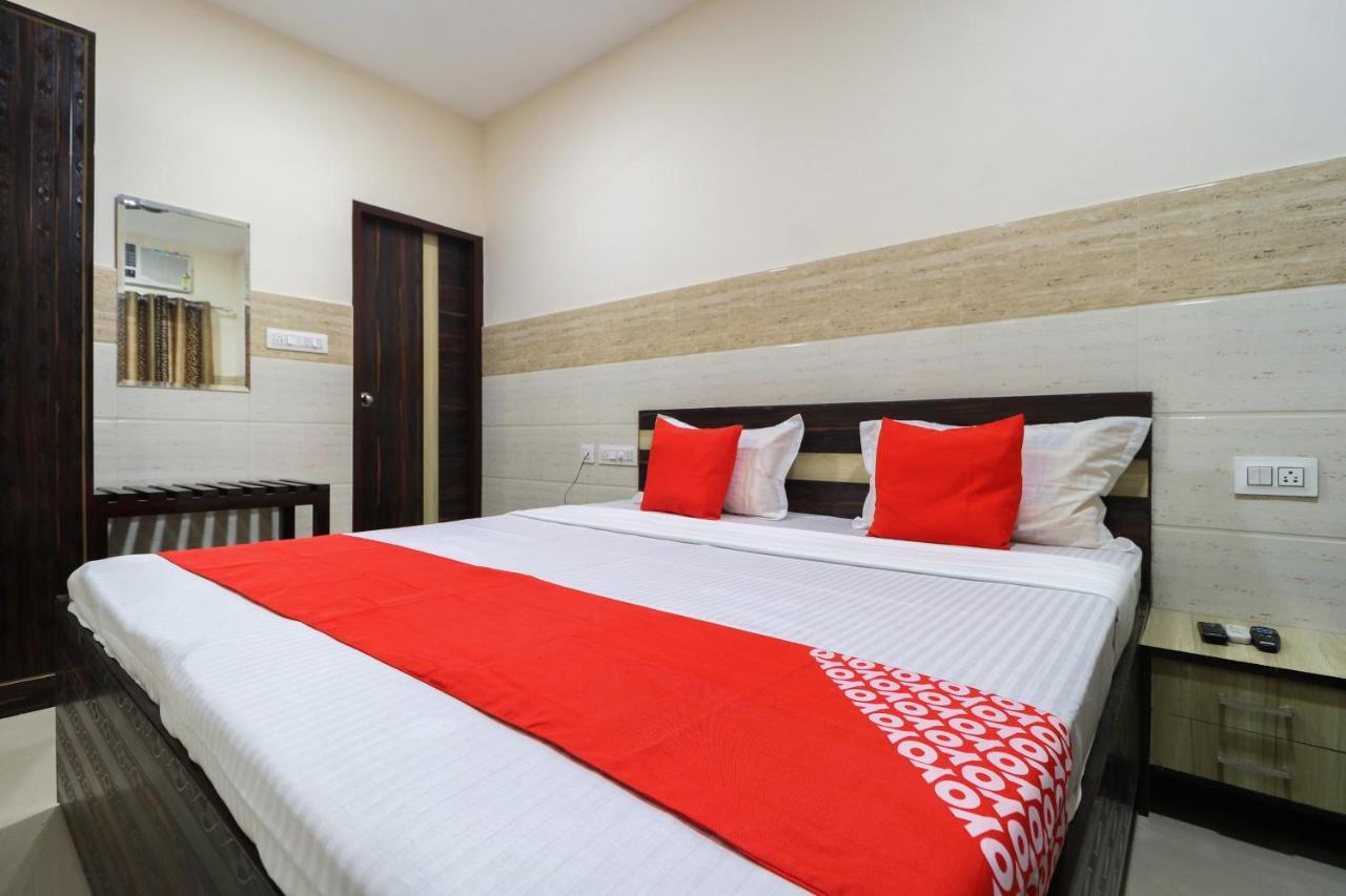 Oyo 49095 Hotel K Fort Abadpura Luaran gambar