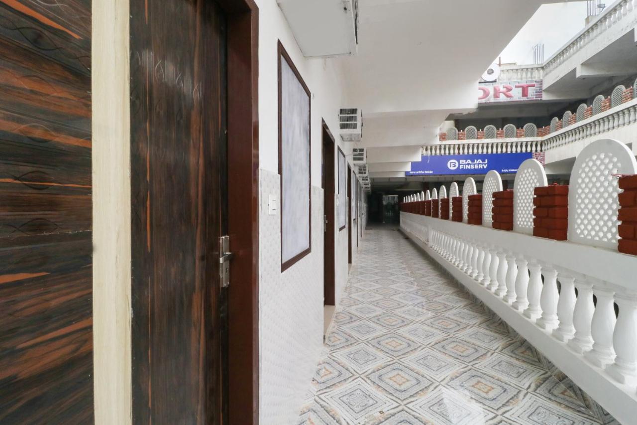 Oyo 49095 Hotel K Fort Abadpura Luaran gambar
