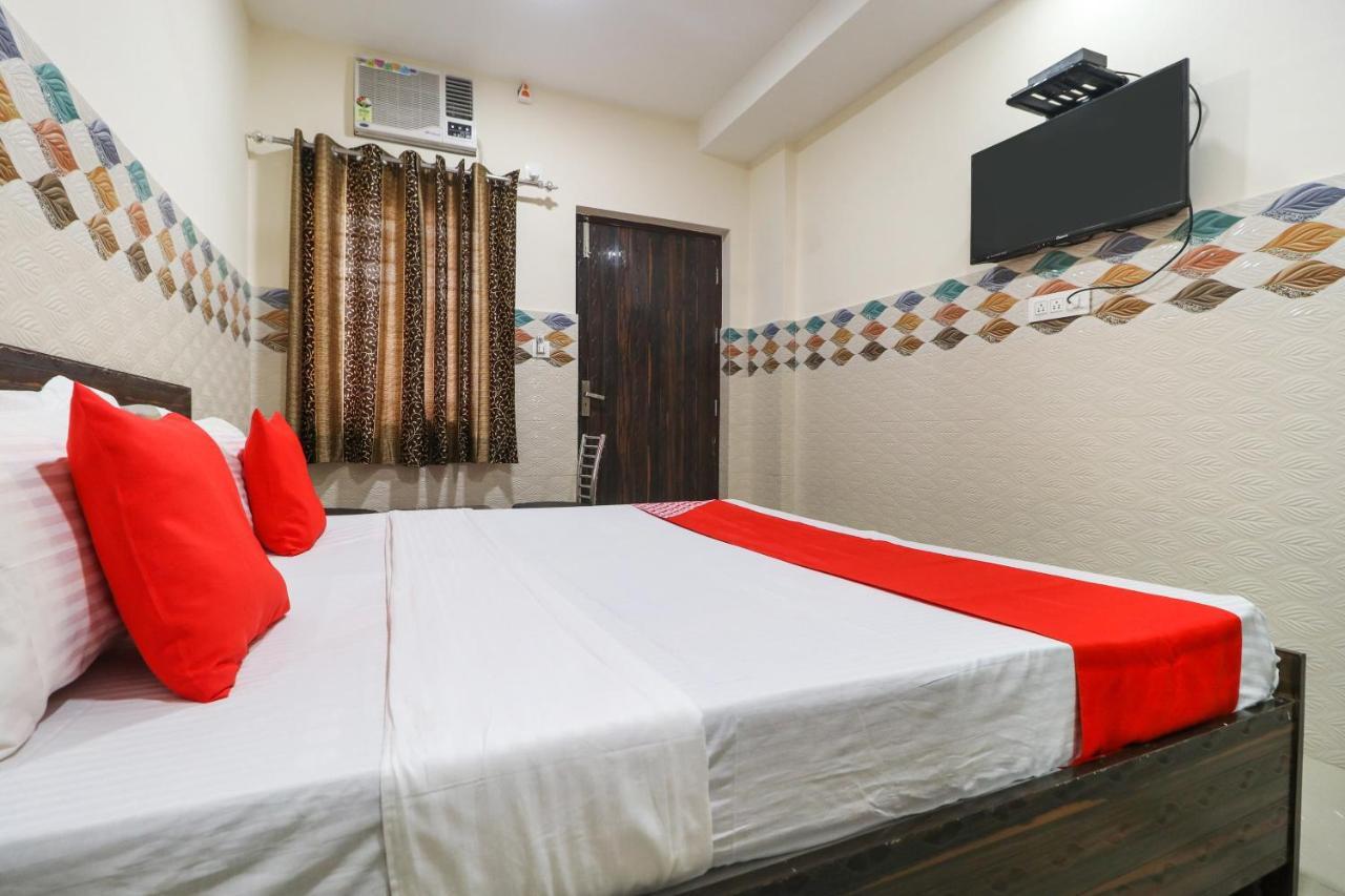 Oyo 49095 Hotel K Fort Abadpura Luaran gambar
